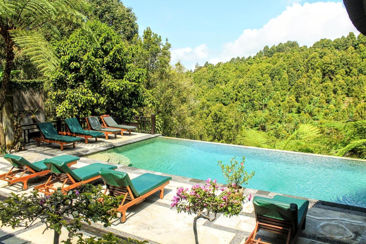 Bintang Munduk Hotel Exterior photo